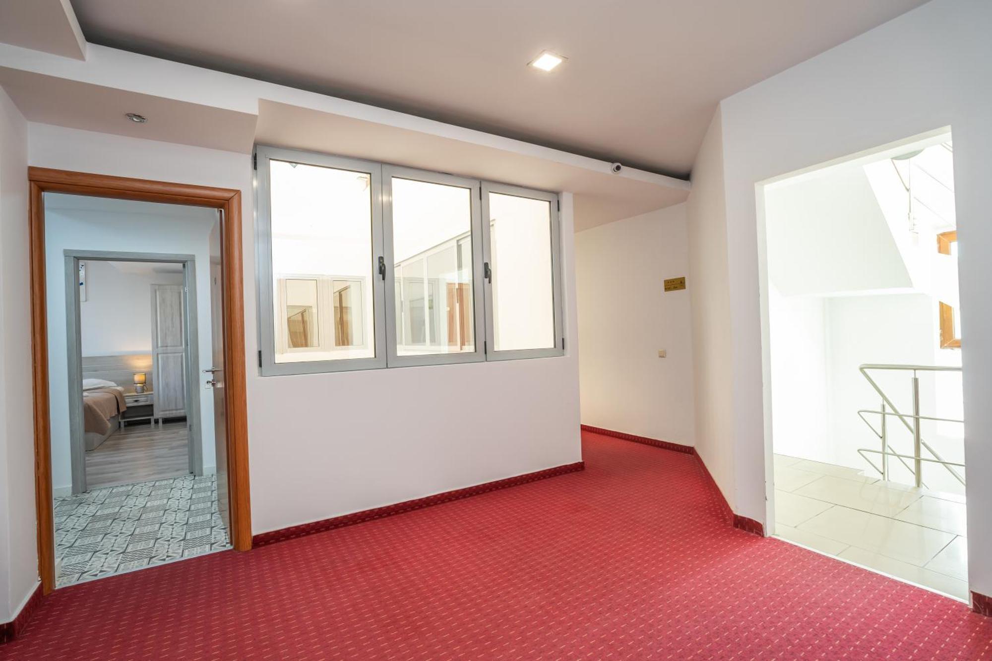Hotel Liad City Center Bucureşti Ngoại thất bức ảnh
