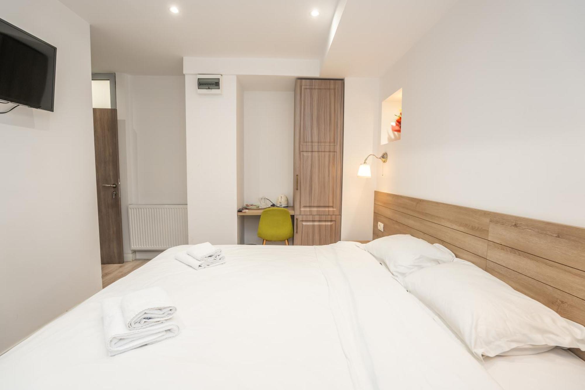 Hotel Liad City Center Bucureşti Ngoại thất bức ảnh