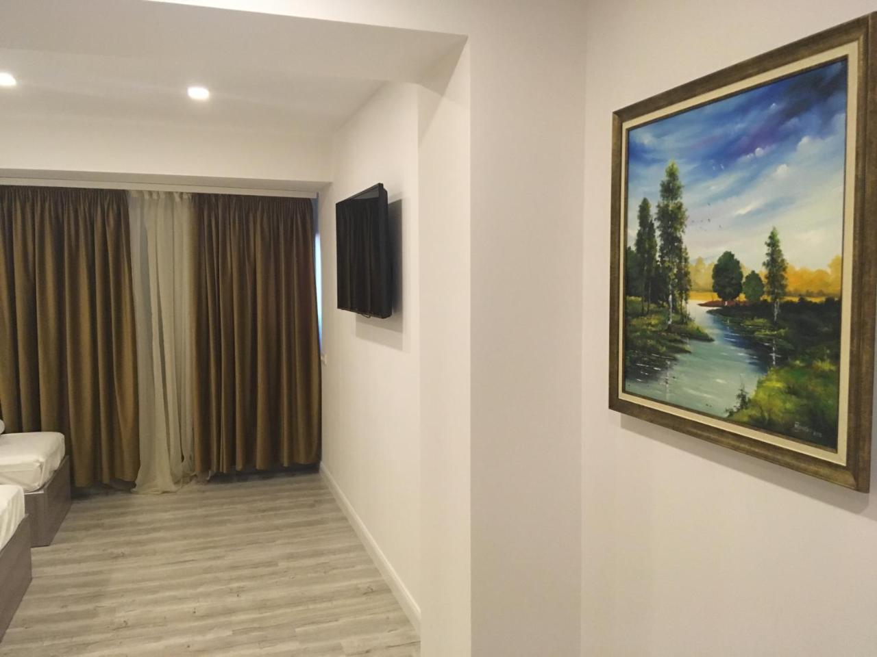 Hotel Liad City Center Bucureşti Ngoại thất bức ảnh